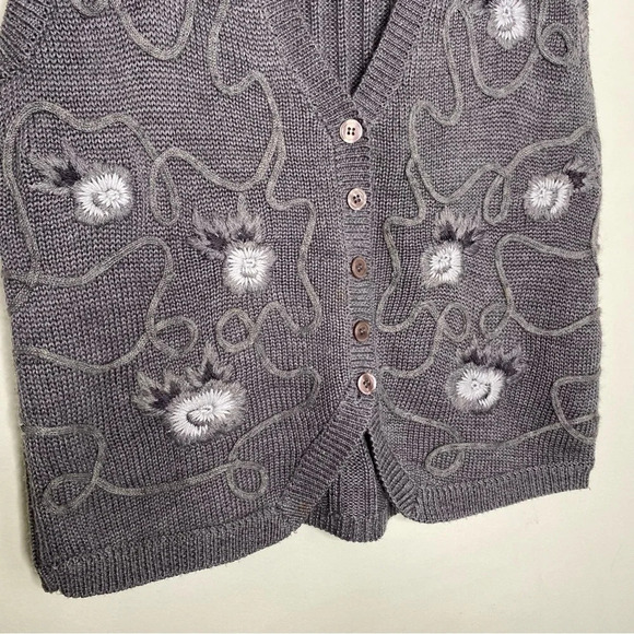 Alfred Dunner Vintage Gray Wool Blend Floral Embroidered Knit Sweater Vest Small - Picture 9 of 11